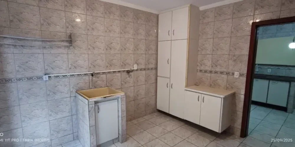 casa-com-3-quartos-para-alugar-230m-no-jardim-do-lago-jundiai (17)